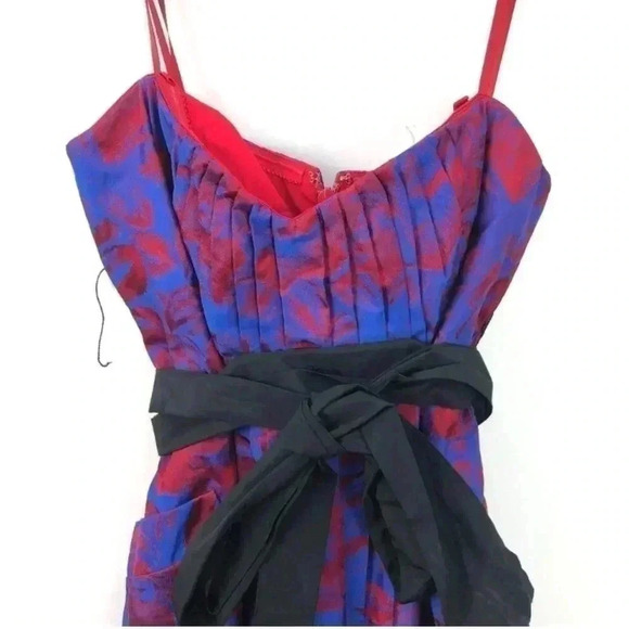 BCBGMaxAzria blue and red pleated strapless mini dress with belt sz 2 - Picture 4 of 9